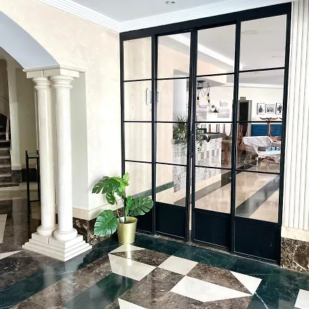 Playa Del Carmen Hotel 2*